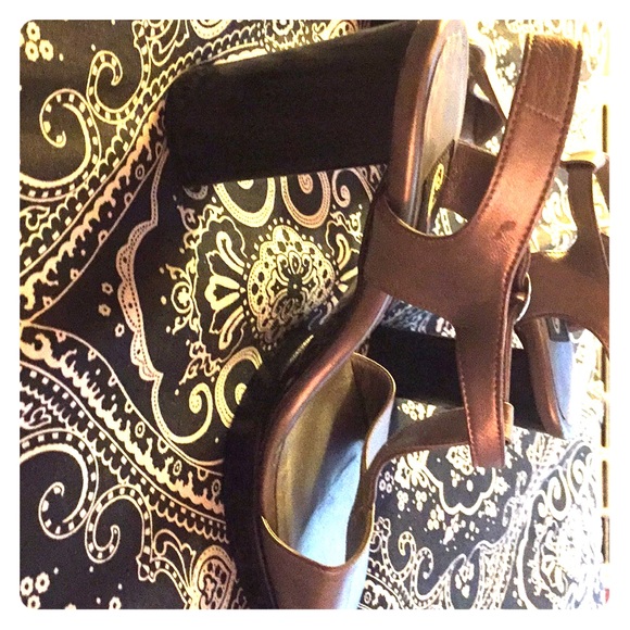 New Glam ⚡️ gold leather platform sandals - Picture 5 of 5